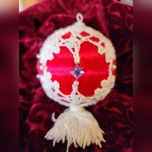 Vintage 60's‎ Handmade Crochet Pin Ornament.